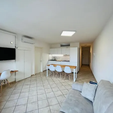 Manga Rosa Apartment Malcesine