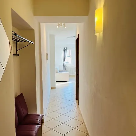 Manga Rosa Apartment *